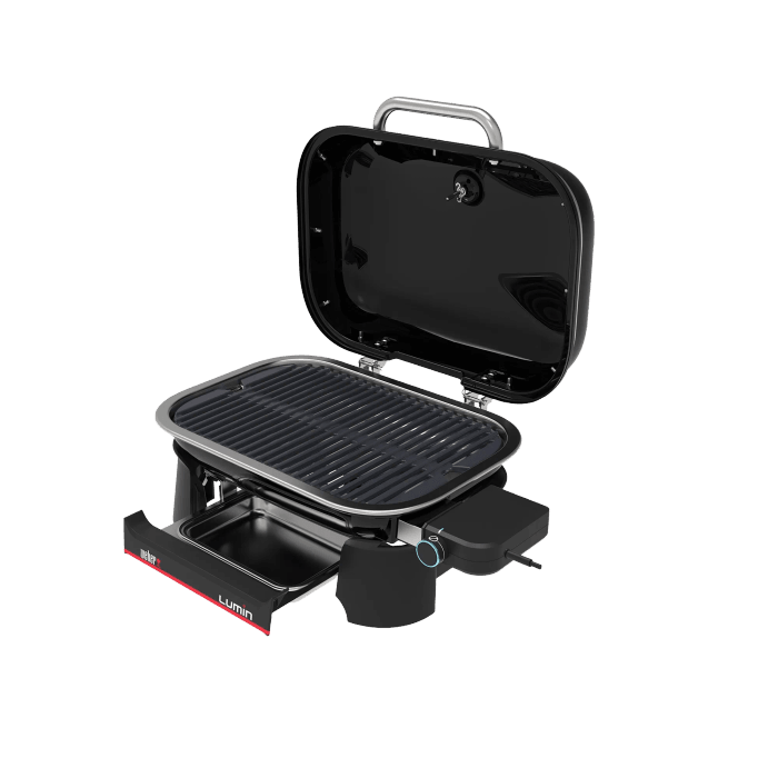 Weber Lumin Compact barbecue elettrico, nero, con coperchio aperto e griglia.