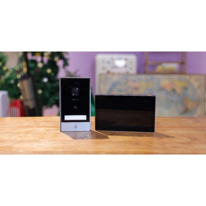 Videocitofono Ezviz HP7 con telecamera esterna e monitor per una comoda sorveglianza domestica.