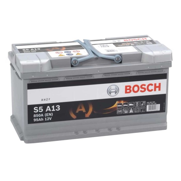 Batteria auto Bosch S5 A13, 12V 95Ah, per impianto elettrico auto.