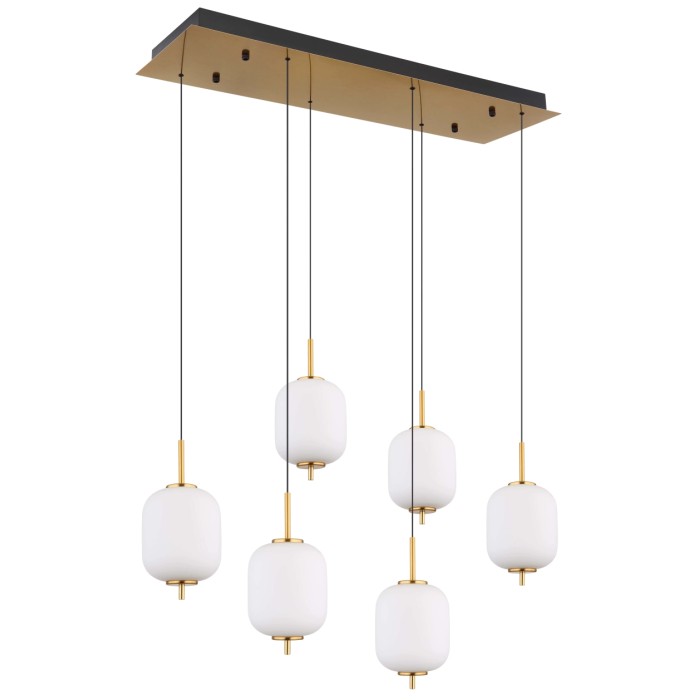 Lampada a sospensione moderna con sei paralumi bianchi e dettagli dorati.