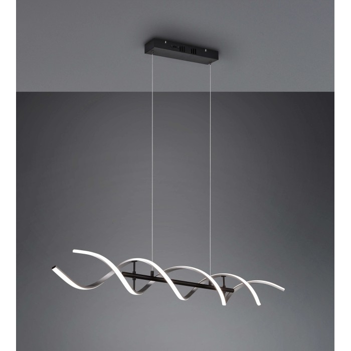 Moderna lampada a sospensione Trio LED Sequence in alluminio spazzolato. Design curvo per soggiorno e sala da pranzo.