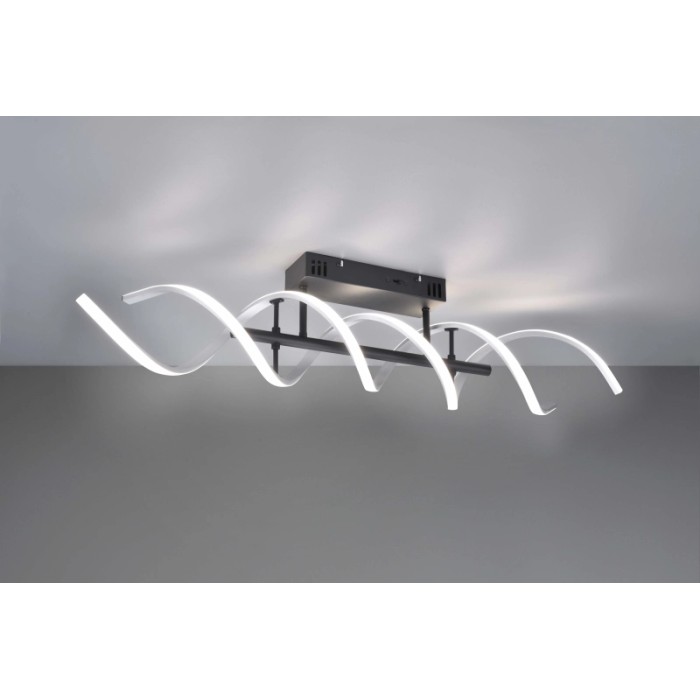 Moderna lampada da soffitto Trio LED Sequence, alluminio spazzolato, design a spirale.