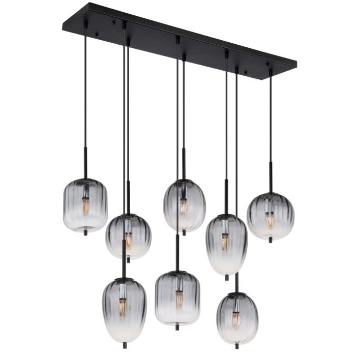 Lampada a sospensione moderna con sette paralumi in vetro grigio, ideale come Sospensioni.