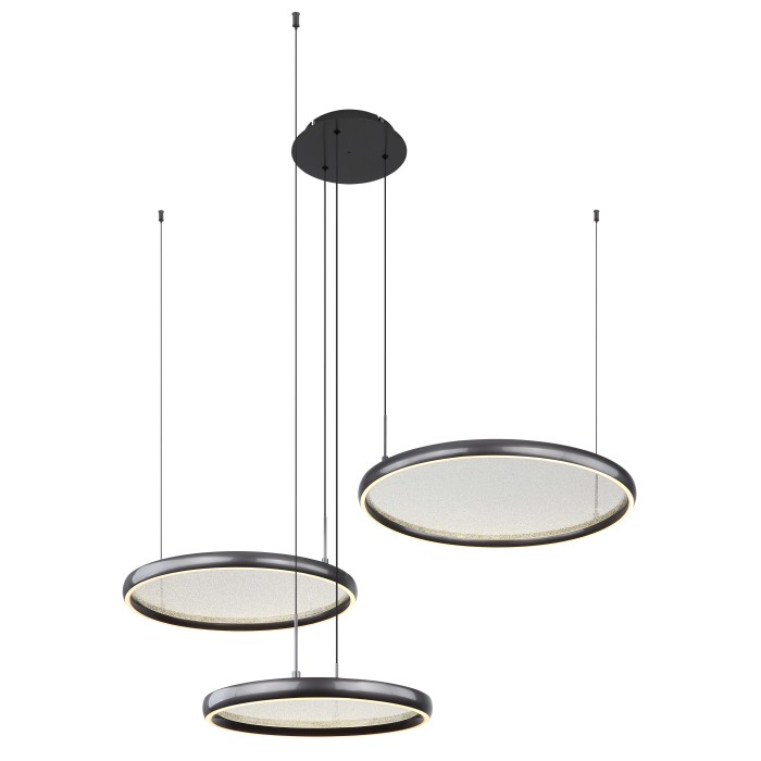 Moderna lampada a sospensione t.b.t. con tre elementi rotondi appesi a diverse altezze.