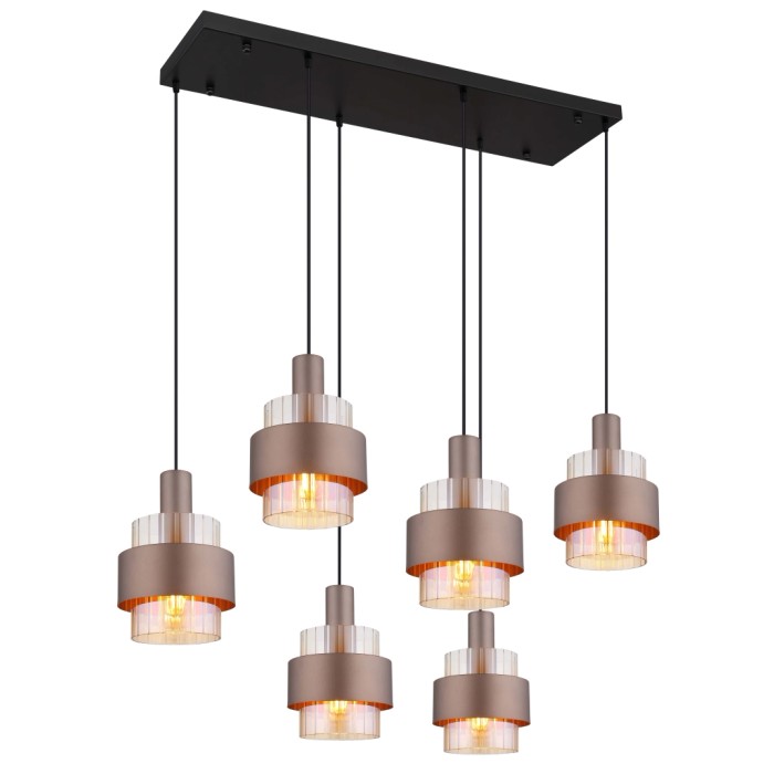 Moderna lampada a sospensione t.b.t. con sei lampade e dettagli decorativi in vetro.