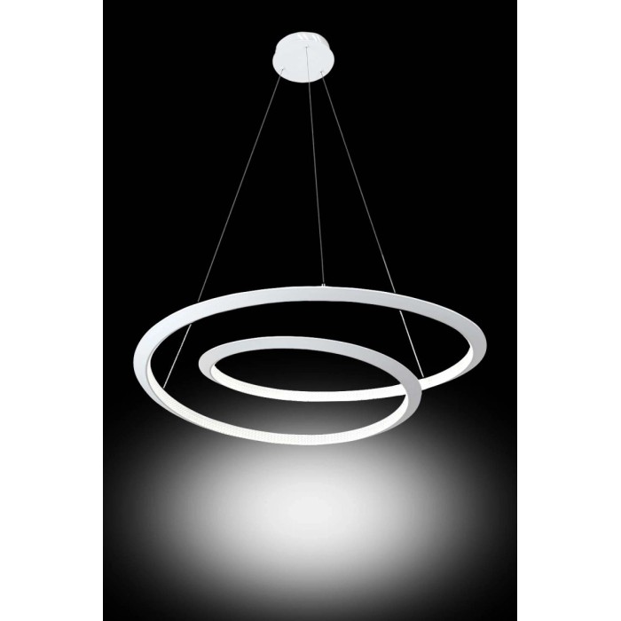 Moderna lampada a sospensione LED bianca con due anelli intrecciati.