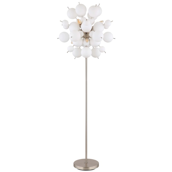 Lampada da terra moderna con paralume sferico in sfere di vetro bianco, struttura argentata.