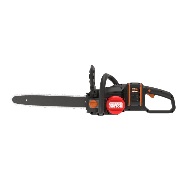 Motosega a batteria di t.b.t. per lavori di legno precisi.