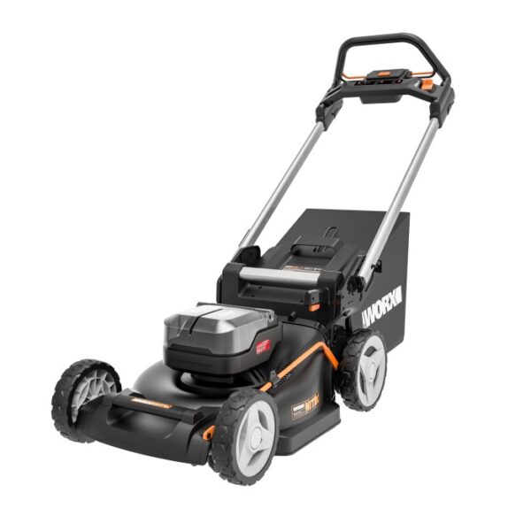 Tagliaerba a batteria Worx WG749E con larghezza di taglio 46 cm per giardini medi.
