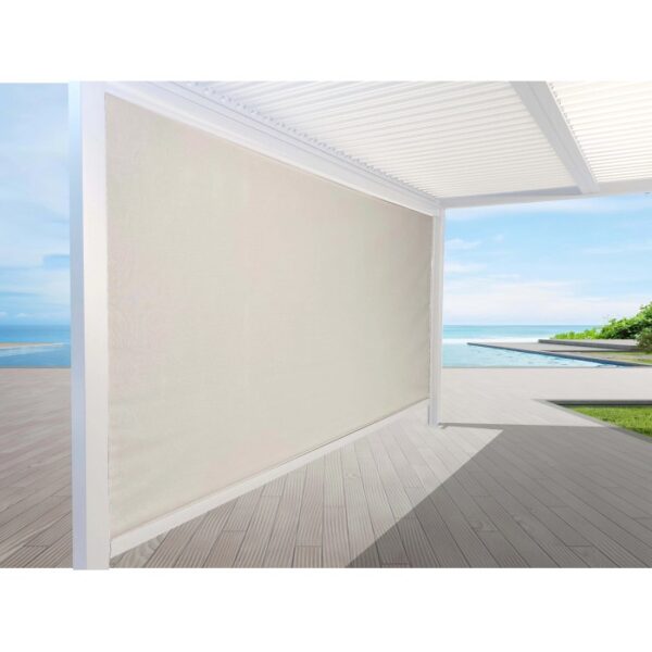 t.b.t. per la protezione solare, beige, montato su una pergola.