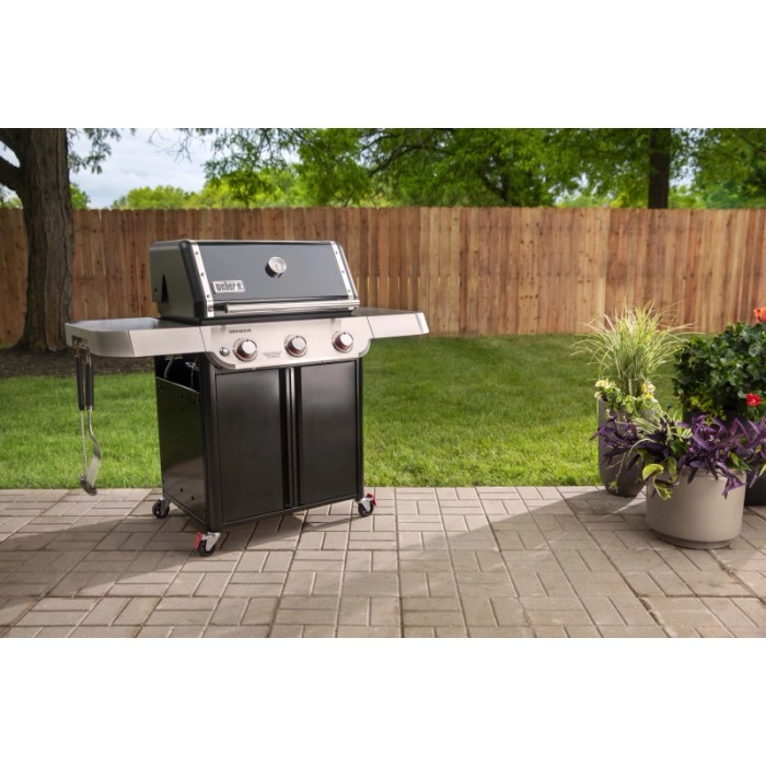 Barbecue a gas Weber Genesis E-315 3 bruciatori nero con ripiano laterale
