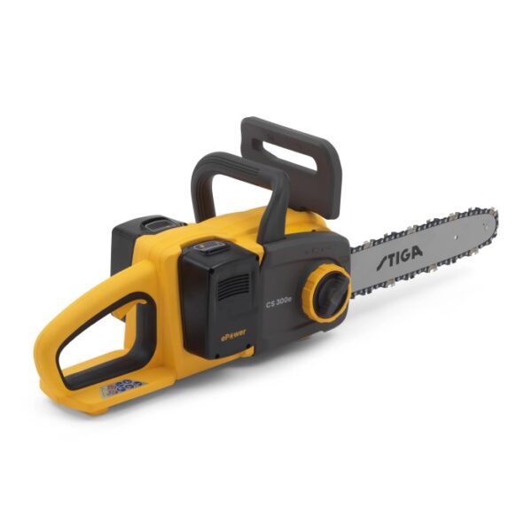 Motosega a batteria Stiga CS 300e, giallo/nero, con batterie e caricabatterie.
