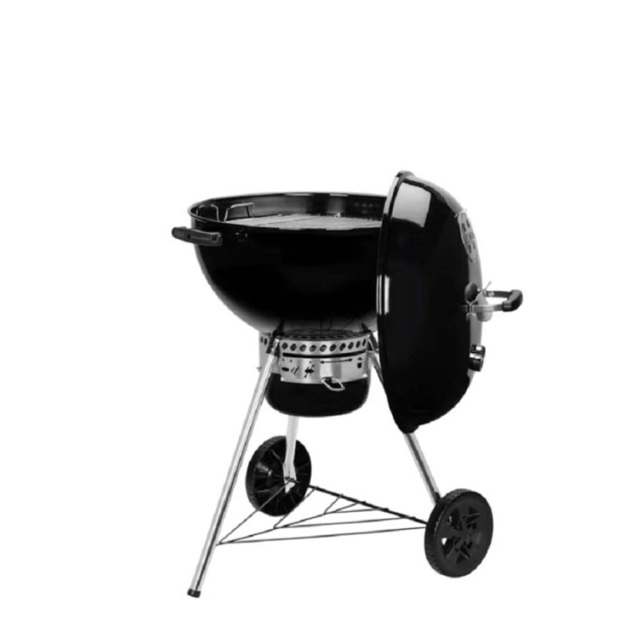 Barbecue a carbone nero con coperchio aperto, ideale per grigliate.