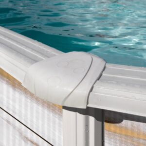 Dettaglio: Gre Pool Finlandia Rotondo, Nordic White, parete in acciaio con effetto legno e copertura in PVC bianco.