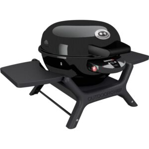 Grill elettrico nero Outdoorchef Minichef 420 E con coperchio e tavolini laterali.