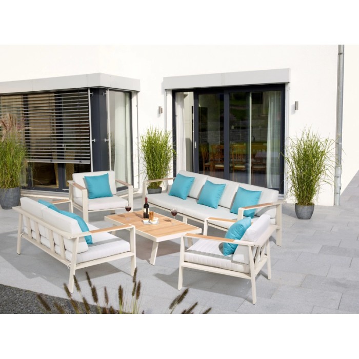 Set lounge North Valley 3 pezzi in alluminio e legno di eucalipto FSC® con cuscini.