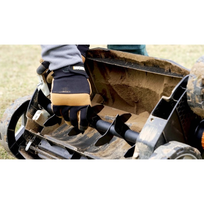 Scarificatore a batteria Worx 40 V WG855E.9: Dettaglio lame e contenitore di raccolta.
