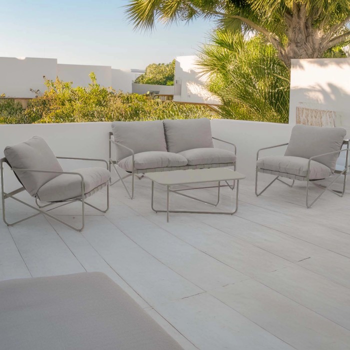 Set di mobili da giardino t.b.t. grigio con divano, poltrone e tavolo per patio o giardino.