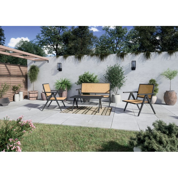 Set di mobili da giardino t.b.t. con panca, tavolo e due sedie.