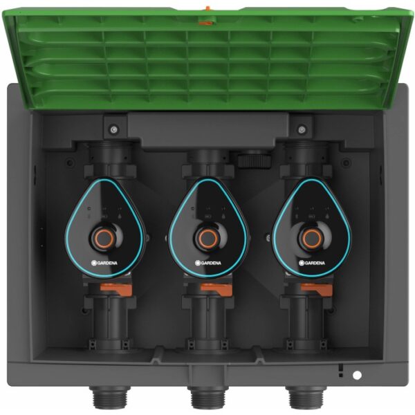 Centralina Gardena con 3 valvole Bluetooth per irrigazione automatica del giardino.