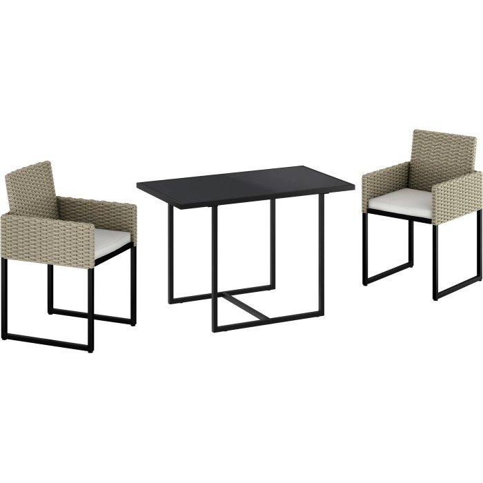 Set di mobili da giardino t.b.t. con tavolo e due sedie in rattan.