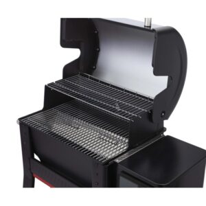 Weber Searwood barbecue a pellet nero con coperchio aperto e griglie.