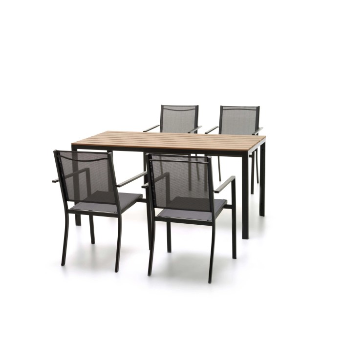 Set di mobili da giardino t.b.t. con tavolo e quattro sedie.