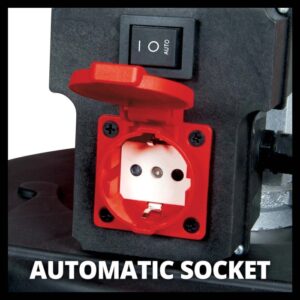 Dettaglio della presa rossa con coperchio aperto e interruttore del t.b.t.