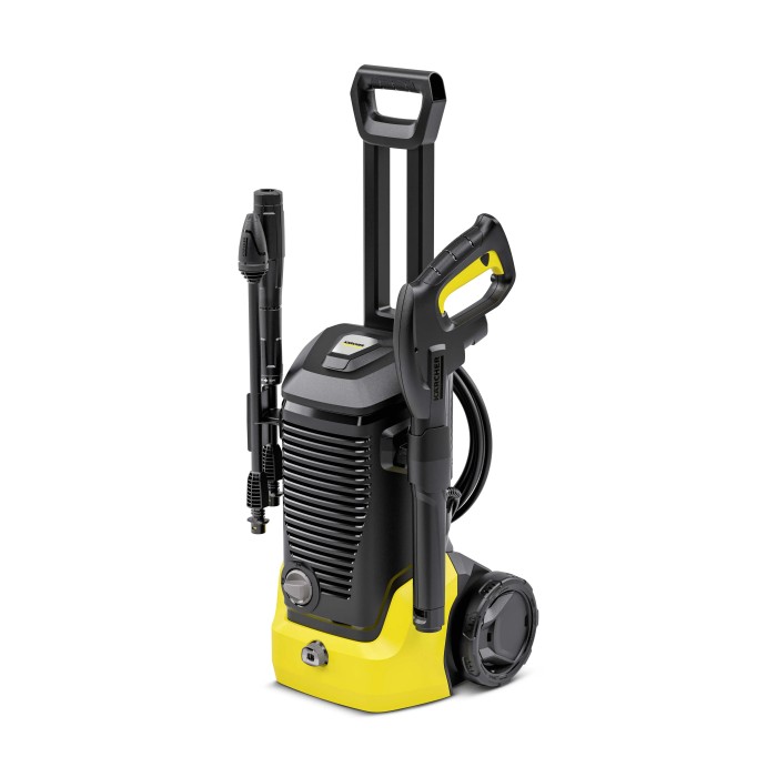 Idropulitrice gialla e nera con accessori.