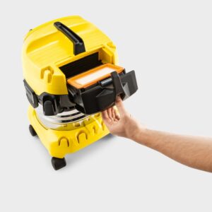 Aspiratore solidi-liquidi Kärcher WD 4 S V-20/5/22 giallo con rimozione filtro.